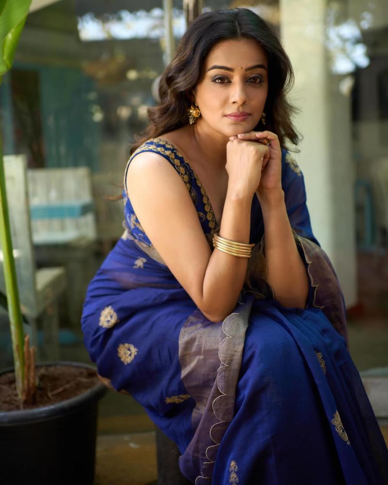 pretty-priyamani-album